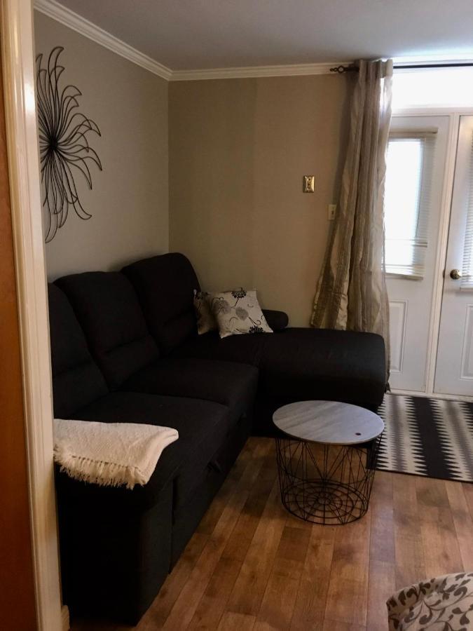 Complexe D'Hebergement La Maison Touristique Dugas Caraquet Exteriör bild